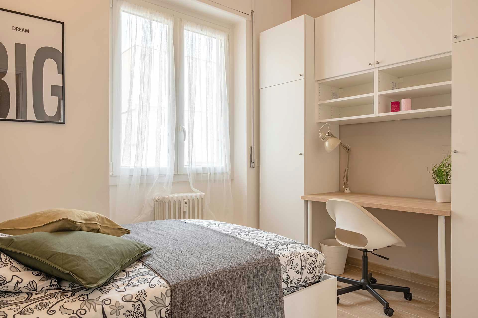 Via Val Strona, Milan