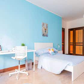 Private room for rent for €650 per month in Padova, Via Felice Mendelssohn