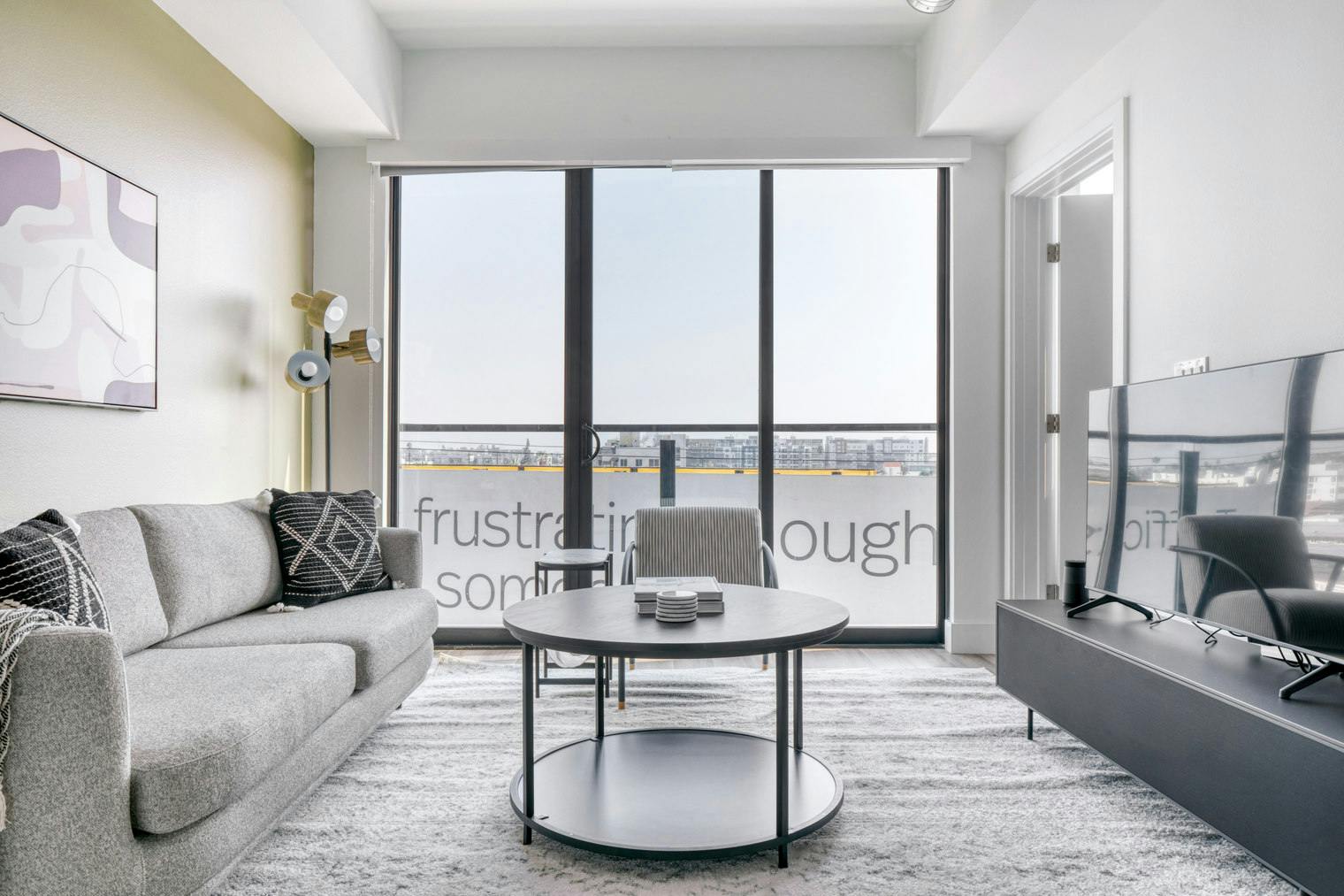 Apartamento en alquiler por $3,381 al mes en Culver City, Mentone Avenue