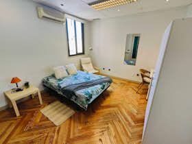 Private room for rent for €749 per month in Madrid, Calle de Alberto Aguilera