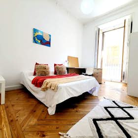 Private room for rent for €710 per month in Madrid, Calle de Guillermo Rolland