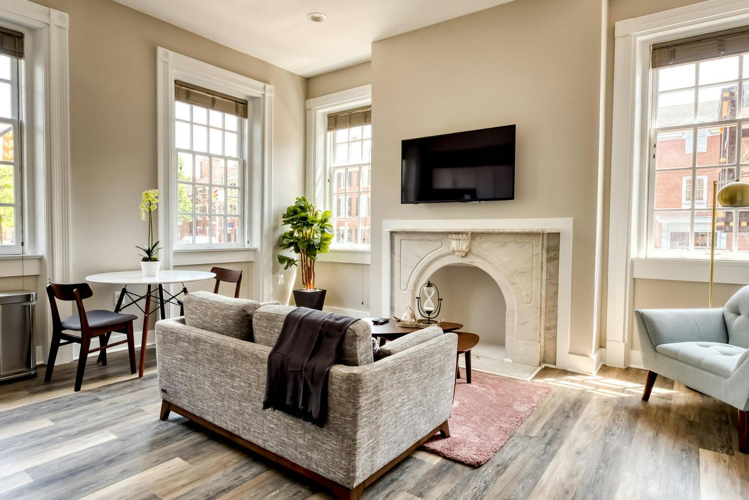 preview gallery tile