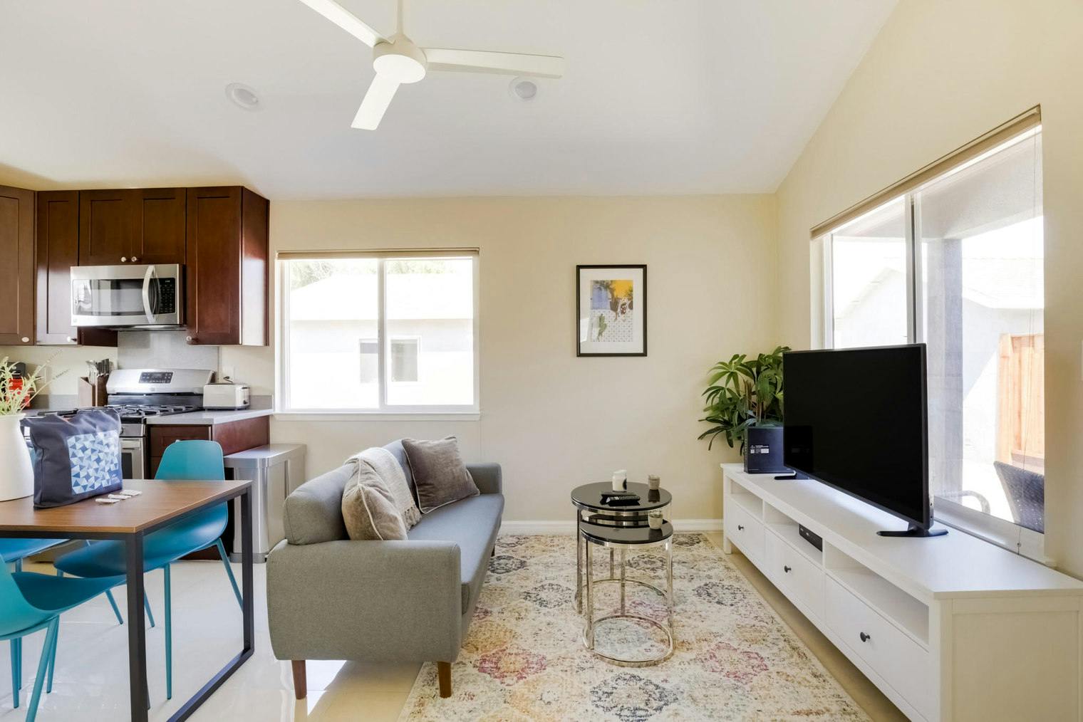 Haus zu mieten für $4,145 pro Monat in Cupertino, Judy Avenue