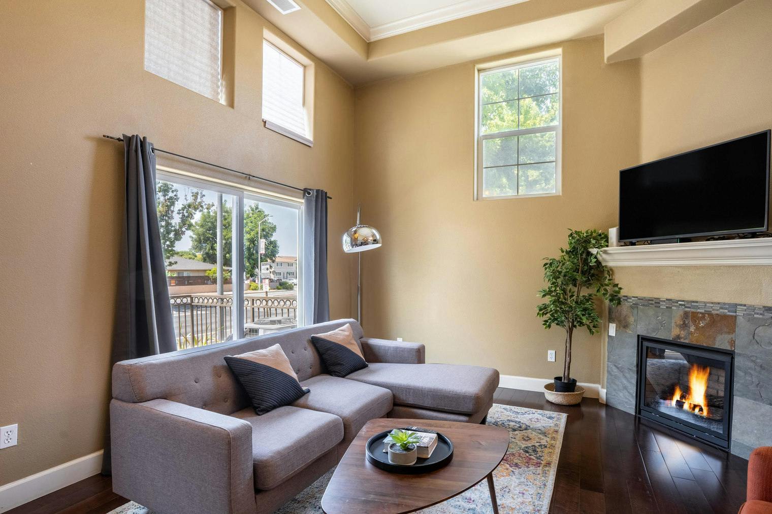 Casa en alquiler por $6,936 al mes en Fremont, Cerchio Terrace