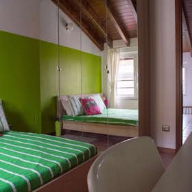 Private room for rent for €835 per month in Milan, Via Jacopo della Quercia