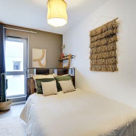 Private room for rent for €850 per month in Paris, Rue Cesaria Évora