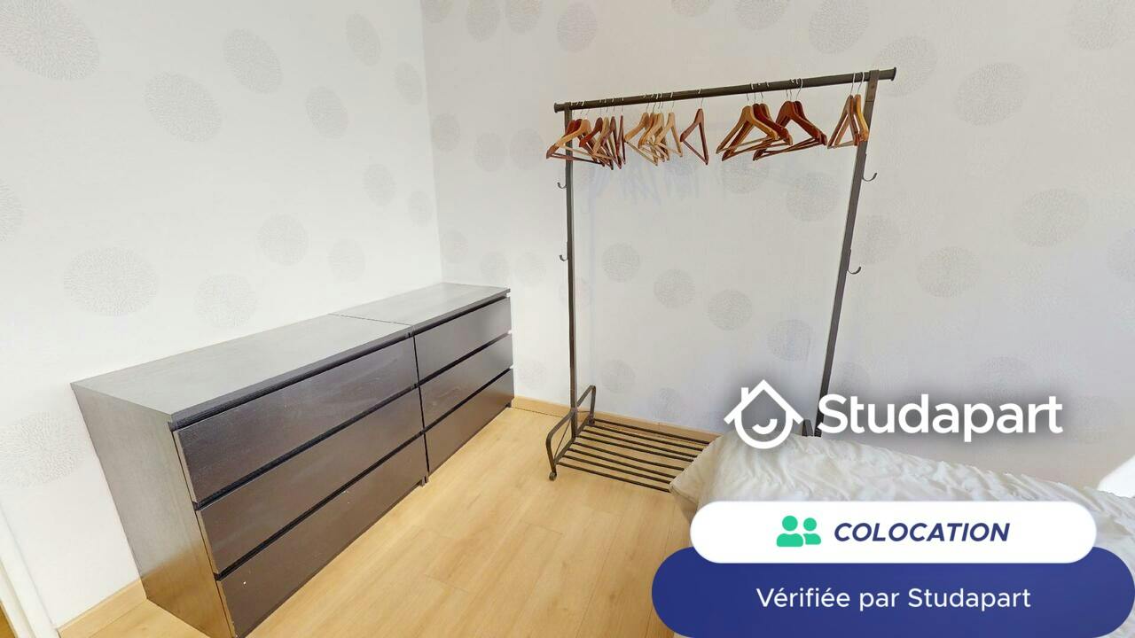 Private room for rent on Rue du Château de la Duchère, Lyon - Vue 4