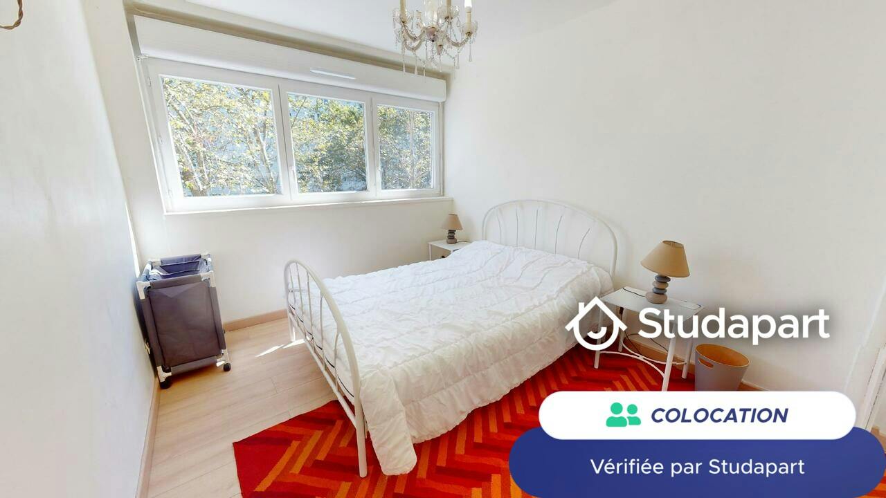 Private room for rent on Rue du Château de la Duchère, Lyon - Vue 5