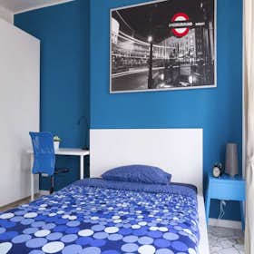 Private room for rent for €760 per month in Milan, Via Giuseppe Bruschetti