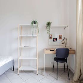 Privé kamer te huur voor € 535 per maand in Turin, Strada del Fortino