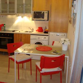 Studio for rent for €600 per month in Budapest, Rákóczi út