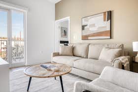 Appartamento in affitto a $3,244 al mese a Los Angeles, Silver Lake Blvd