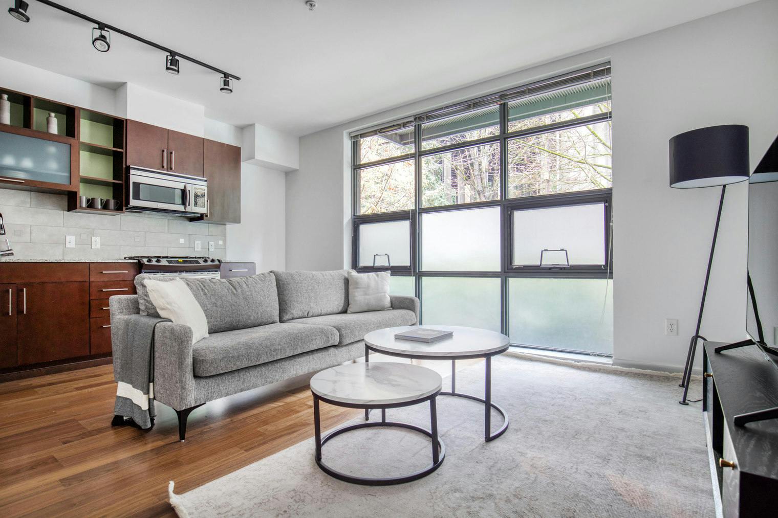 单间公寓 正在以 $5,333 的月租出租，其位于 Seattle, Eastlake Avenue East