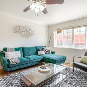 Casa en alquiler por $5,485 al mes en Concord, Panoramic Dr