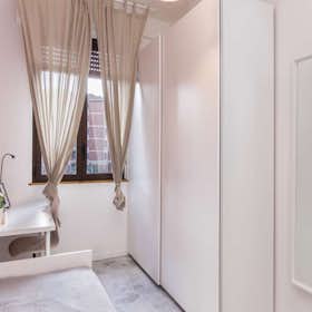 Private room for rent for €760 per month in Milan, Largo Cavalieri di Malta