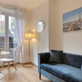 Apartment for rent for €1,847 per month in Paris, Rue de Nice