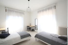 Спільна кімната за оренду для 360 EUR на місяць у Modena, Via Giuseppe Soli