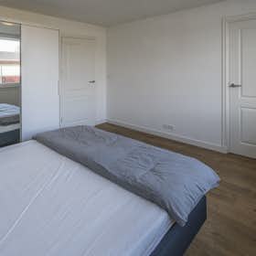 Quarto privado for rent for € 1.030 per month in Amstelveen, Maarten Lutherweg