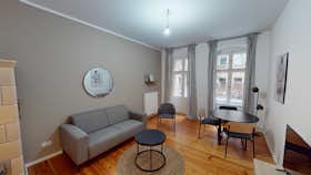 Appartement à louer pour 1 095 €/mois à Berlin, Okerstraße