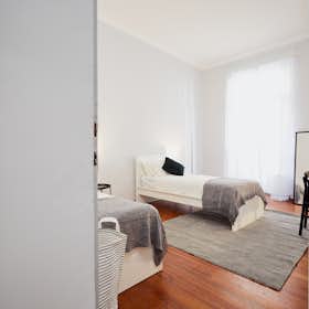 Shared room for rent for €350 per month in Turin, Via Ormea