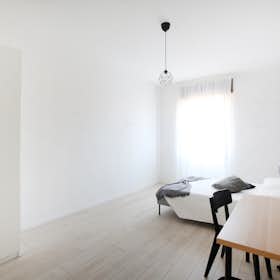 Habitación privada en alquiler por 550 € al mes en Modena, Via Giuseppe Soli