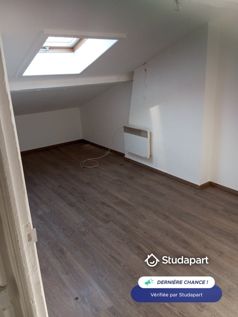 House for rent on Rue du Président Robert Schuman, Toulon - Mynd 3