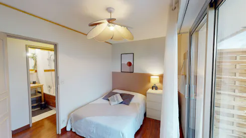 Private room for rent on Rue Armand Silvestre, Courbevoie