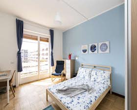 Private room for rent for €790 per month in Milan, Via Eugenio Pellini