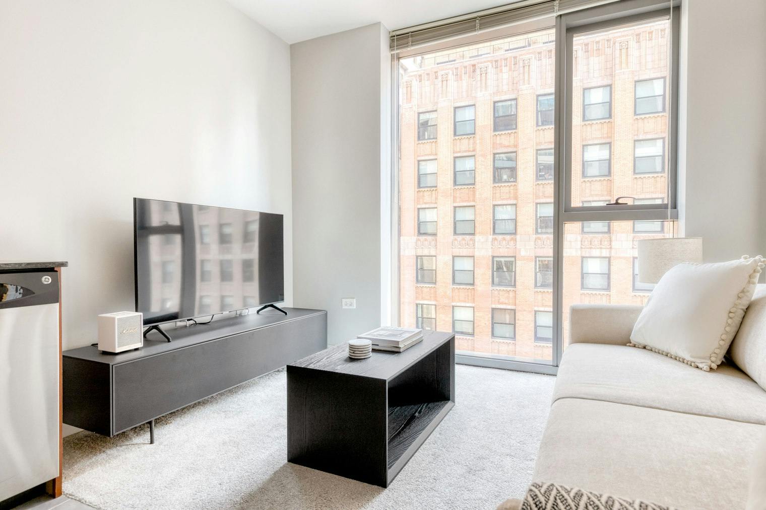 Studio for rent for $3,052 per month in Chicago, North Wells Street