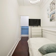 Private room for rent for €400 per month in Lisbon, Rua Gomes Freire