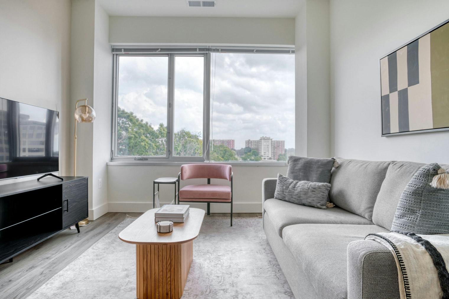 Appartement te huur voor $3,682 per maand in Alexandria, Seminary Road