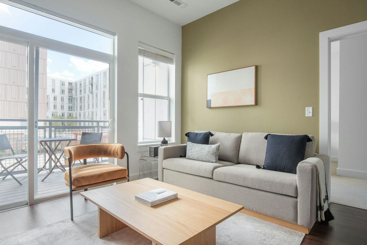Appartamento in affitto a $6,222 al mese a Cambridge, Fawcett Street