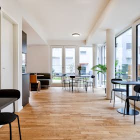 Wohnung zu mieten für 1.452 € pro Monat in Berlin, Schmidstraße