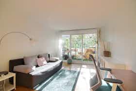 Apartment for rent for €1,650 per month in Clichy, Rue du Père Talvas