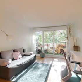 Apartment for rent for €1,650 per month in Clichy, Rue du Père Talvas