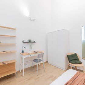 Приватна кімната за оренду для 510 EUR на місяць у Turin, Via La Loggia