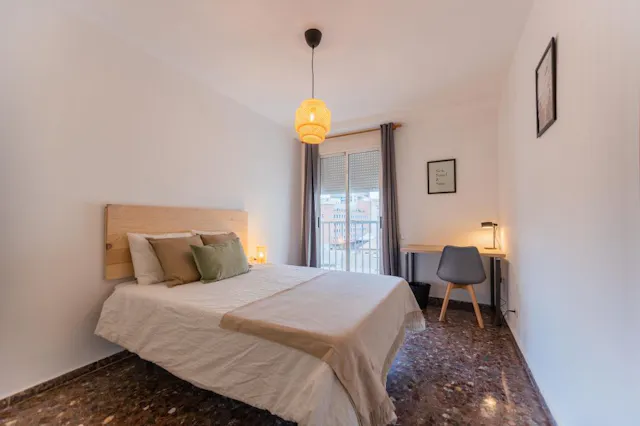 Private room in Calle Marvá, Valencia (1469148) room image 1