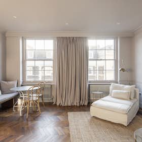 Apartment for rent for £5,105 per month in London, Chilworth Street
