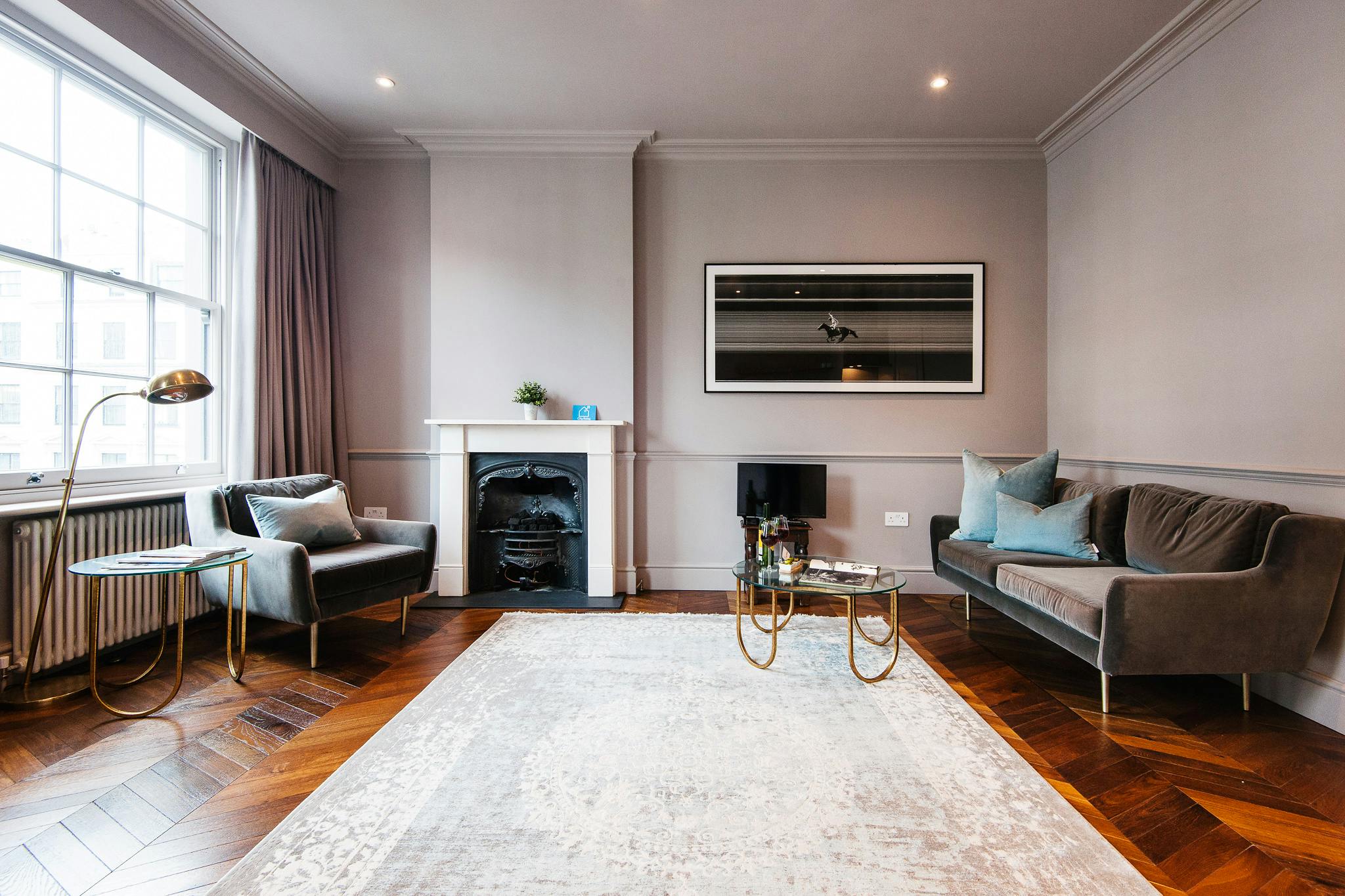 Apartment for rent for €4,412 per month in London, Chilworth Street