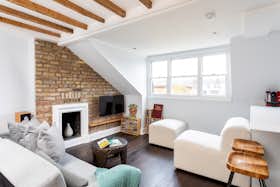 公寓 正在以 £4,008 的月租出租，其位于 London, Shirland Road