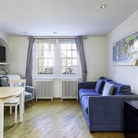Apartment for rent for £3,396 per month in London, Rawstorne Street