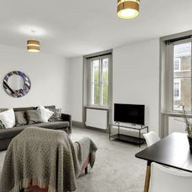 Apartment for rent for £4,746 per month in London, Chilworth Street