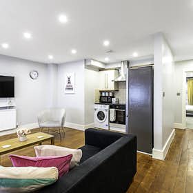 Wohnung zu mieten für 3.910 £ pro Monat in London, St John's Hill