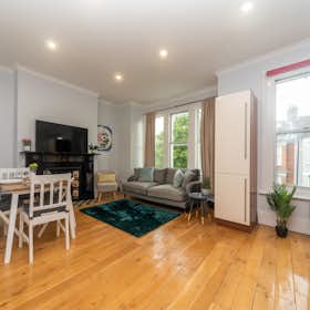 Apartamento for rent for 3297 GBP per month in London, Edgeley Road
