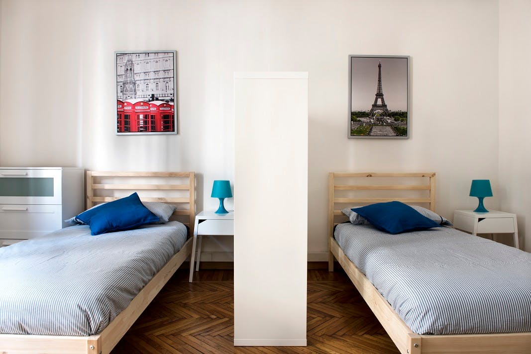 Double room Milan, 1 bed, 18m² — photo 2