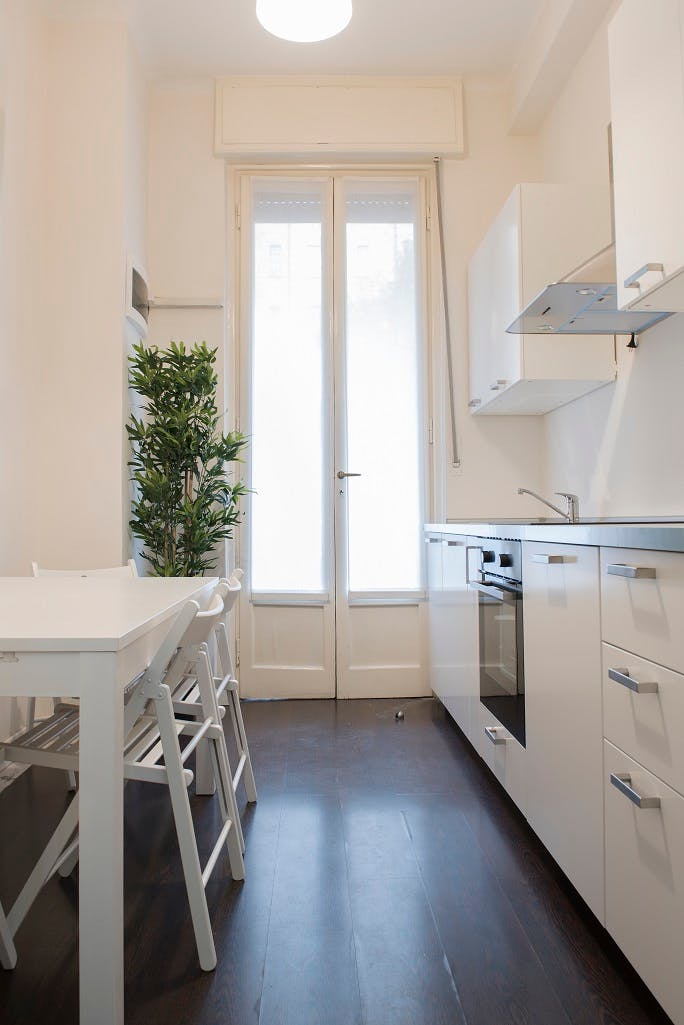 Double room Milan, 1 bed, 18m² — photo 6