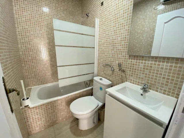 Private room in Calle de Orio, Madrid (1470203) room image 10