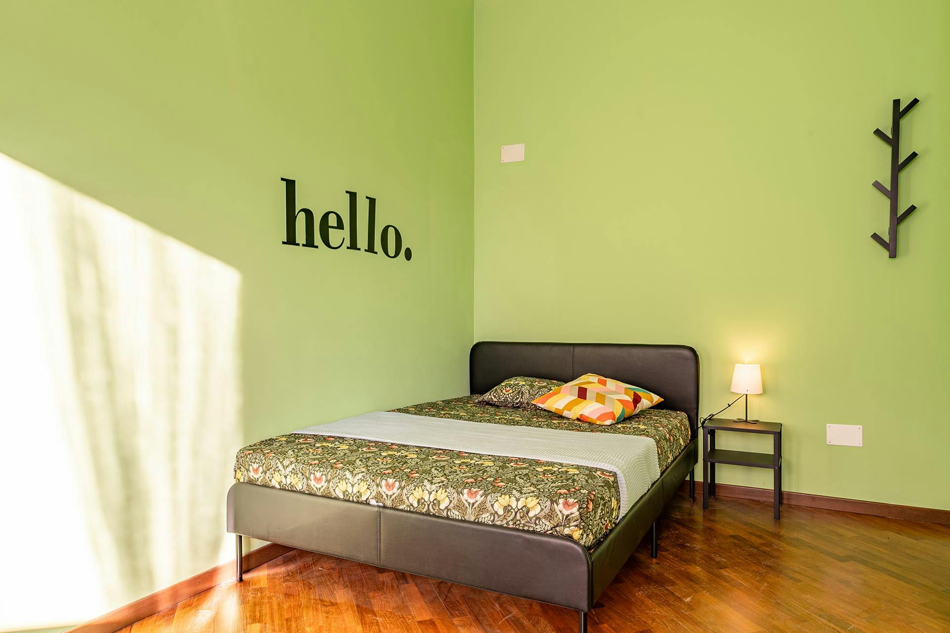 Via degli Imbriani, Milan