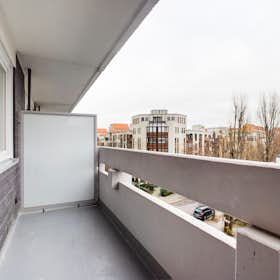 Wohnung for rent for 1.129 € per month in Berlin, Eisenzahnstraße