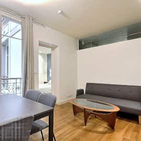 Apartment for rent for €1,748 per month in Paris, Rue de Chéroy
